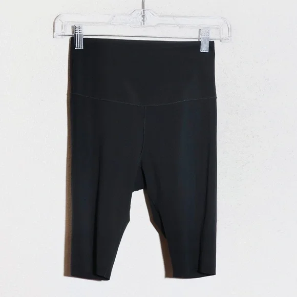 WONE Bike Black Shorts SIZE S